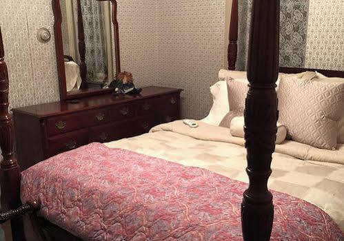 Susquehanna Manor Bed and breakfast 2*