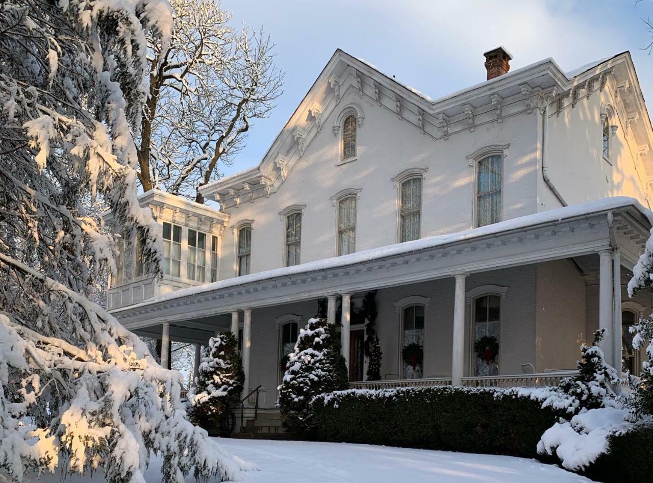Susquehanna Manor 2*
