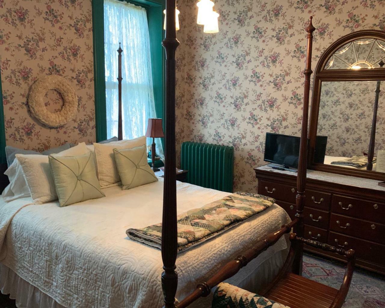 Susquehanna Manor 2*
